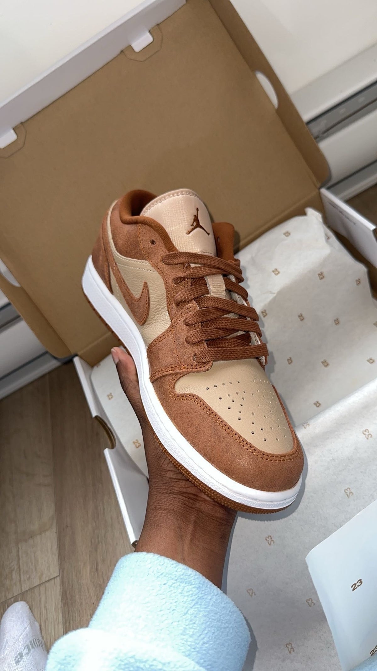 Jordan one low