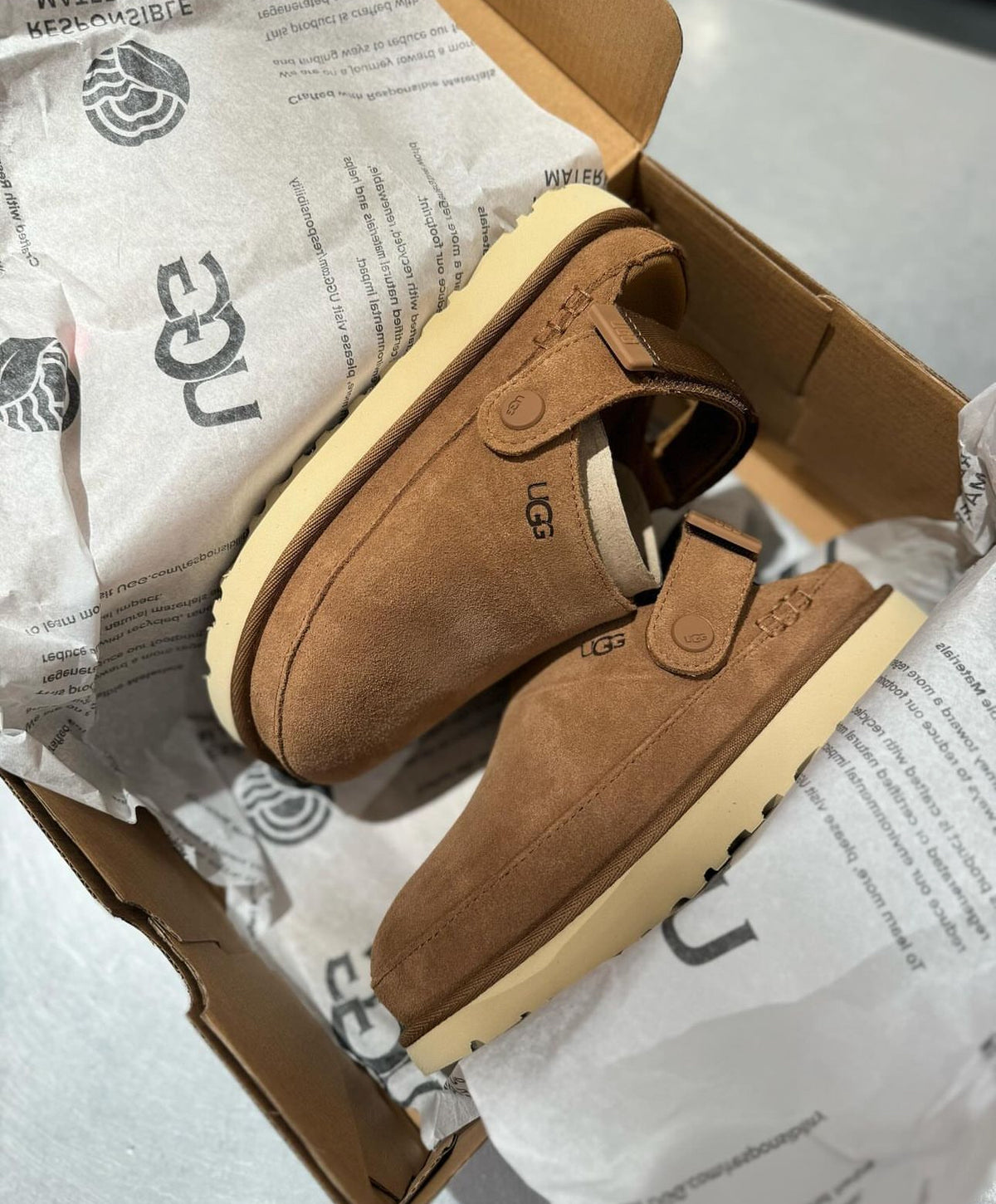 Ugg Goldenstar Maron