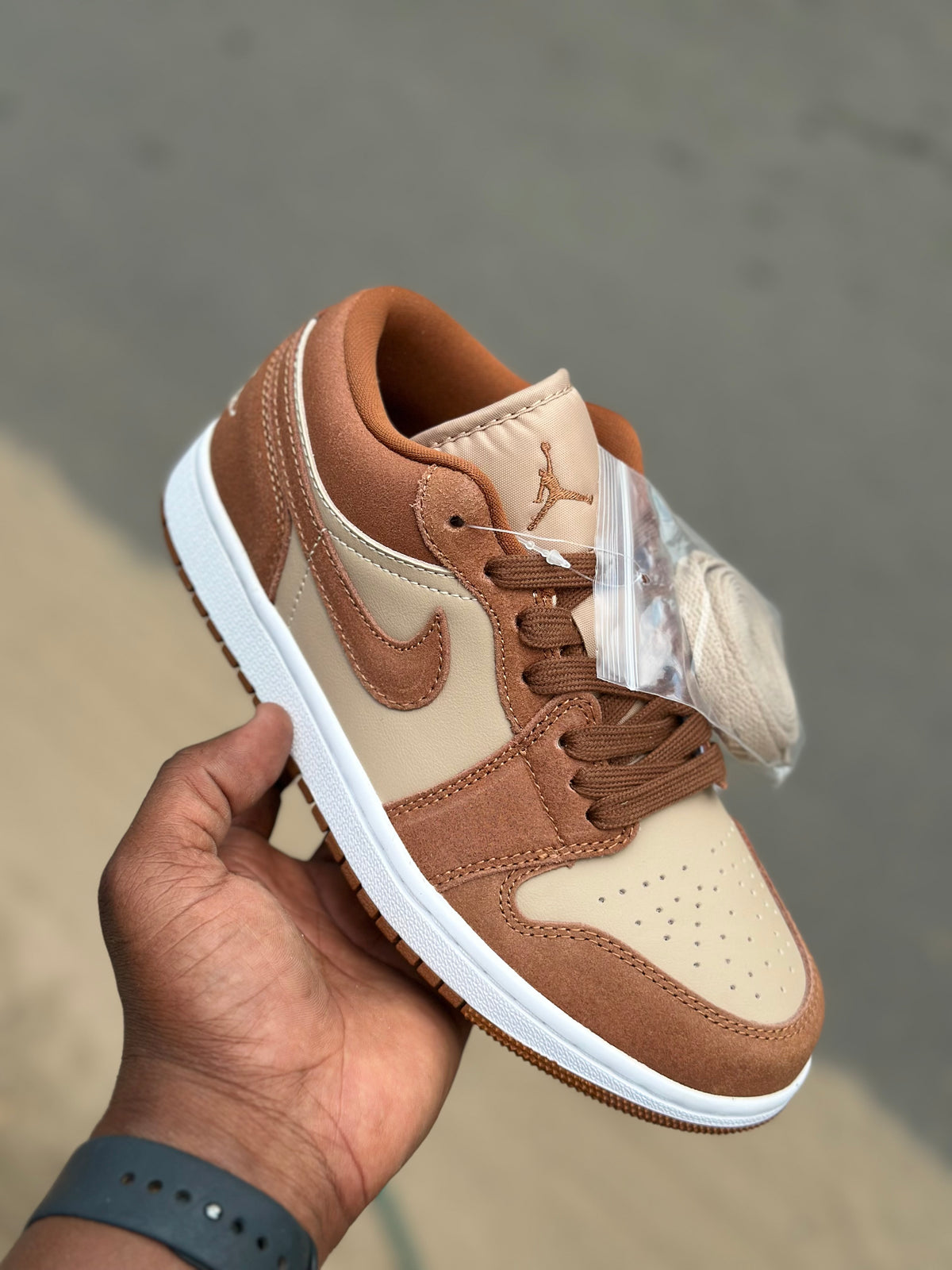 Jordan one low